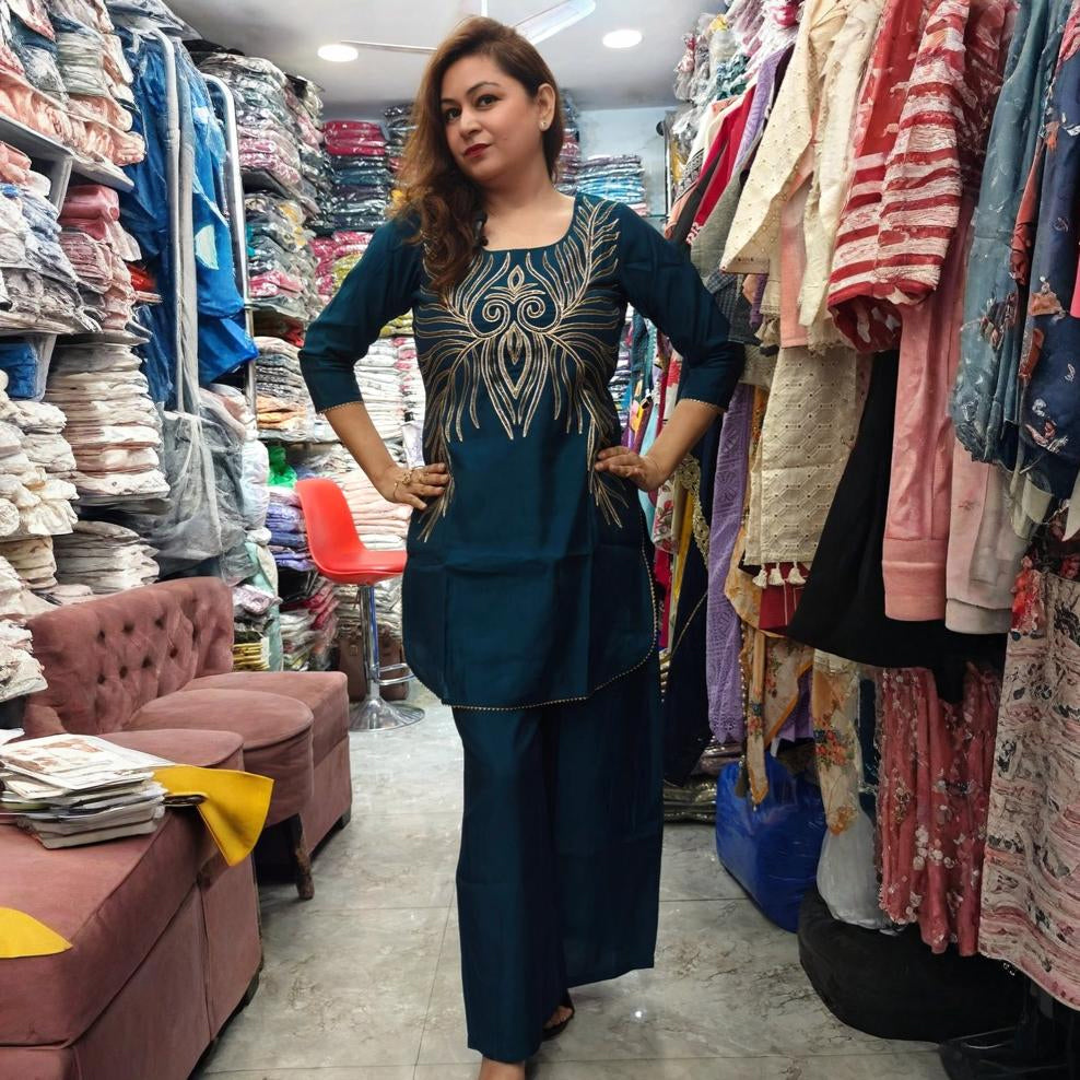 Rakhi Regal – Peacock Embroidered Kurta Set