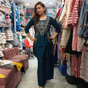 Rakhi Regal – Peacock Embroidered Kurta Set