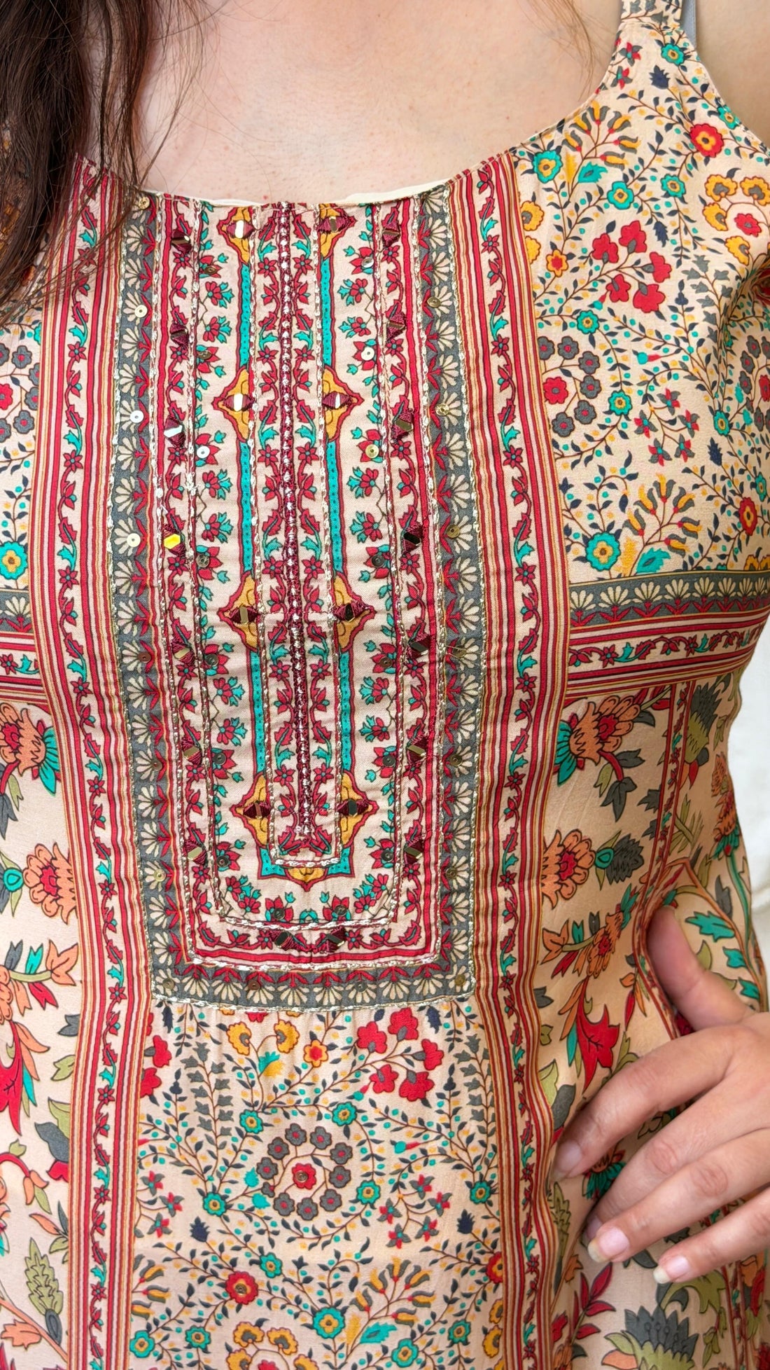 Elegant Floral Printed Kurta Set